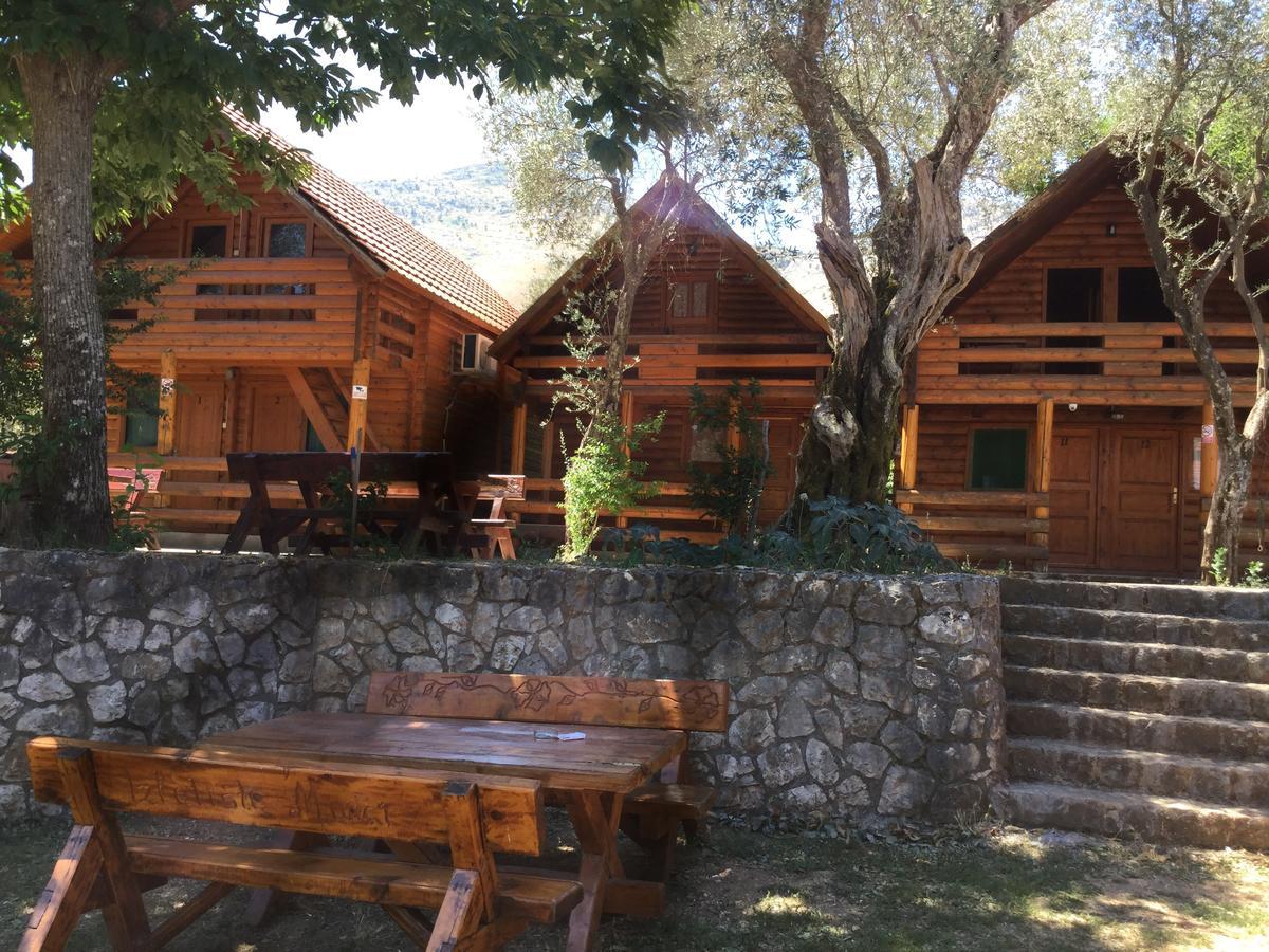 Skadar Murici Bed and Breakfast Bar